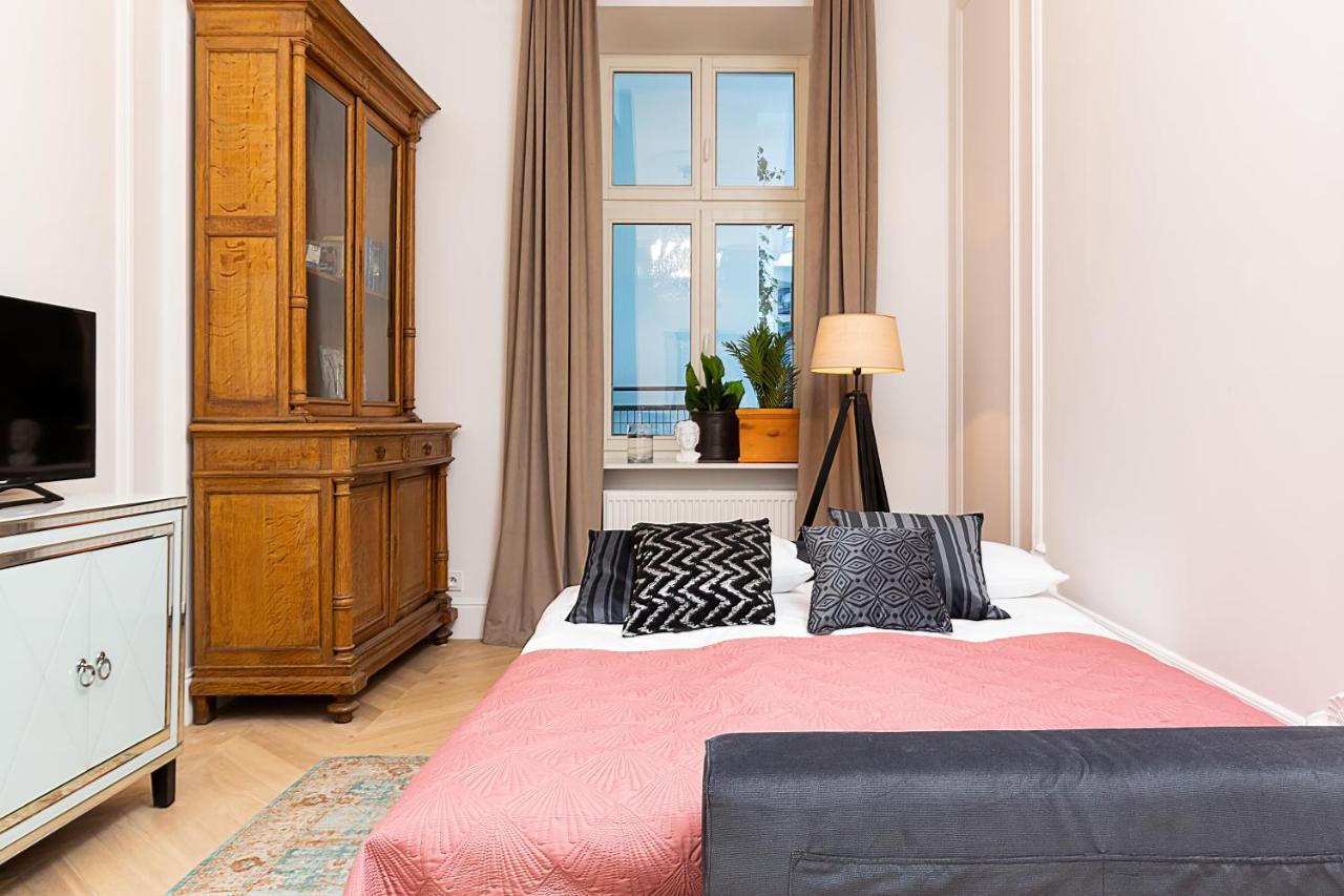 Lux Studio Kamienica Noakowskiego 16 By Noclegi Renters Warszawa Exteriör bild
