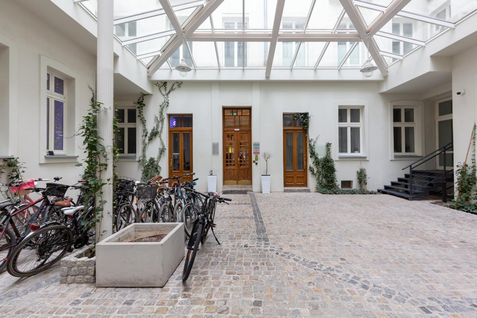 Lux Studio Kamienica Noakowskiego 16 By Noclegi Renters Warszawa Exteriör bild